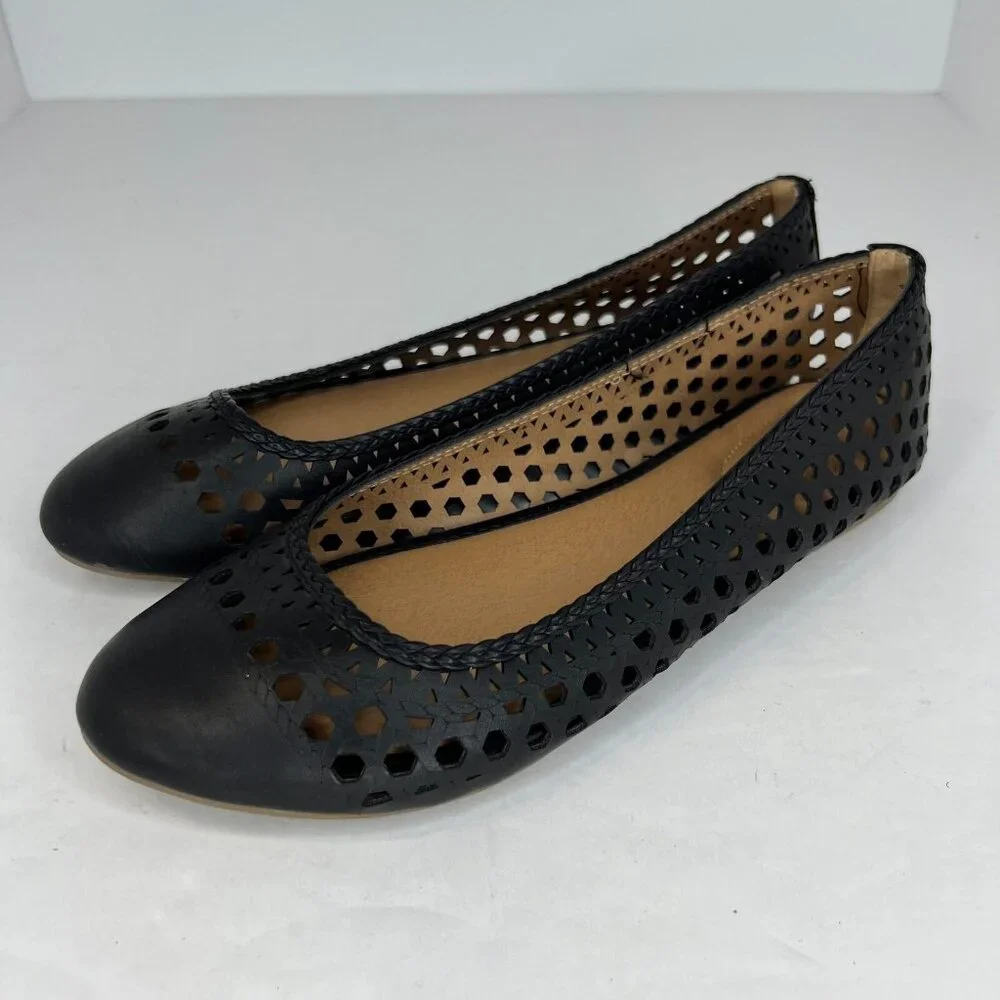 Report Womens Madella Black Cutout Faux Leather Slip On Size 8.5 Ballet Flats